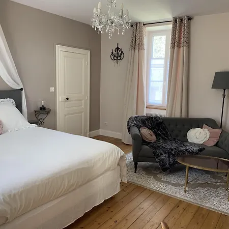 The Cool Lounge A Coulonges - Charente 3* Coulonges (Charente)